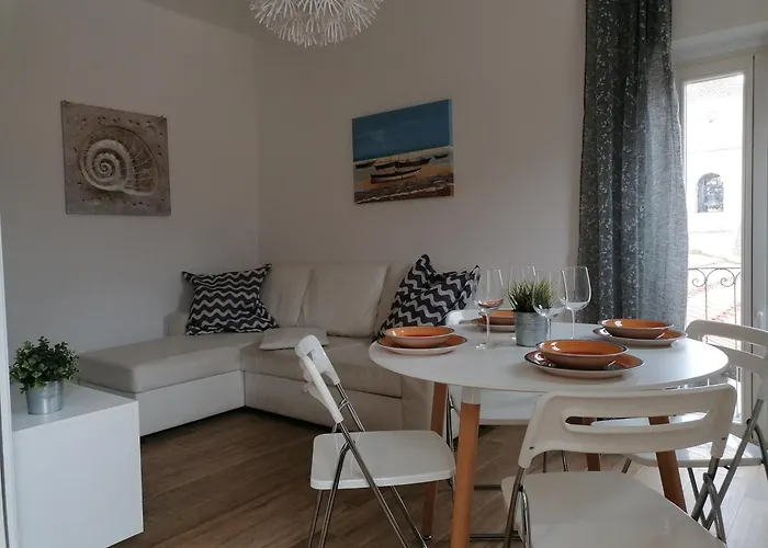 Casa Bartelli - *